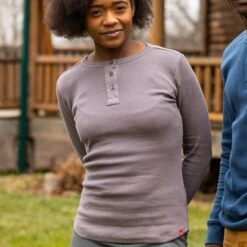 EMS Women's Lakeside Waffle Long-Sleeve Henley -Heb Fashion Shop 2062028 006 alt2