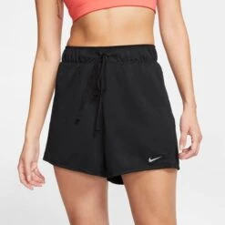 NIKE Women's Dri-FIT Attack Training Short -Heb Fashion Shop 2064999 001 alt3