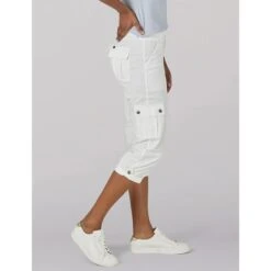 LEE Women's Flex-To-Go Relaxed Fit Cargo Capri -Heb Fashion Shop 2079193 101 alt2