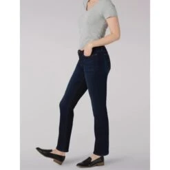 LEE Women's Legendary Regular Straight Leg Jeans -Heb Fashion Shop 2080774 403 alt2